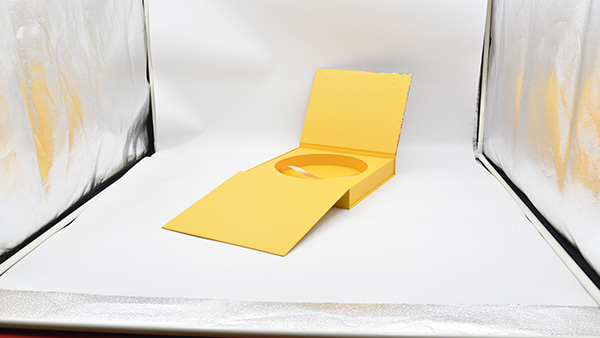 化(huà)妝品包裝盒容(róng)量探(tàn)讨的容器尺寸(cùn)是撇(piě)開器壁厚(hòu)度的(de)理論上的尺寸